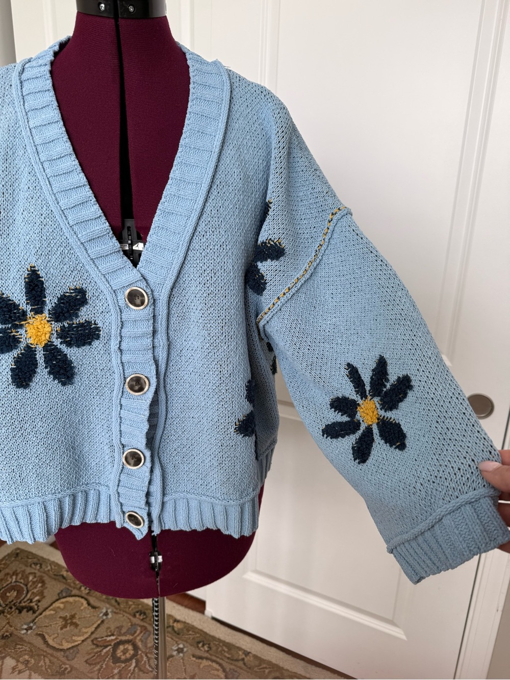 POL Oversized Light Blue Daisy Floral Knit Cardigan Sweater Small UST122 - Picture 4 of 10